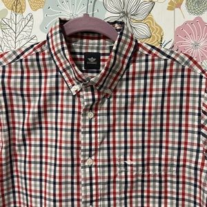 Dockers red, white, gray, navy plaid long sleeve button down perfect condition
